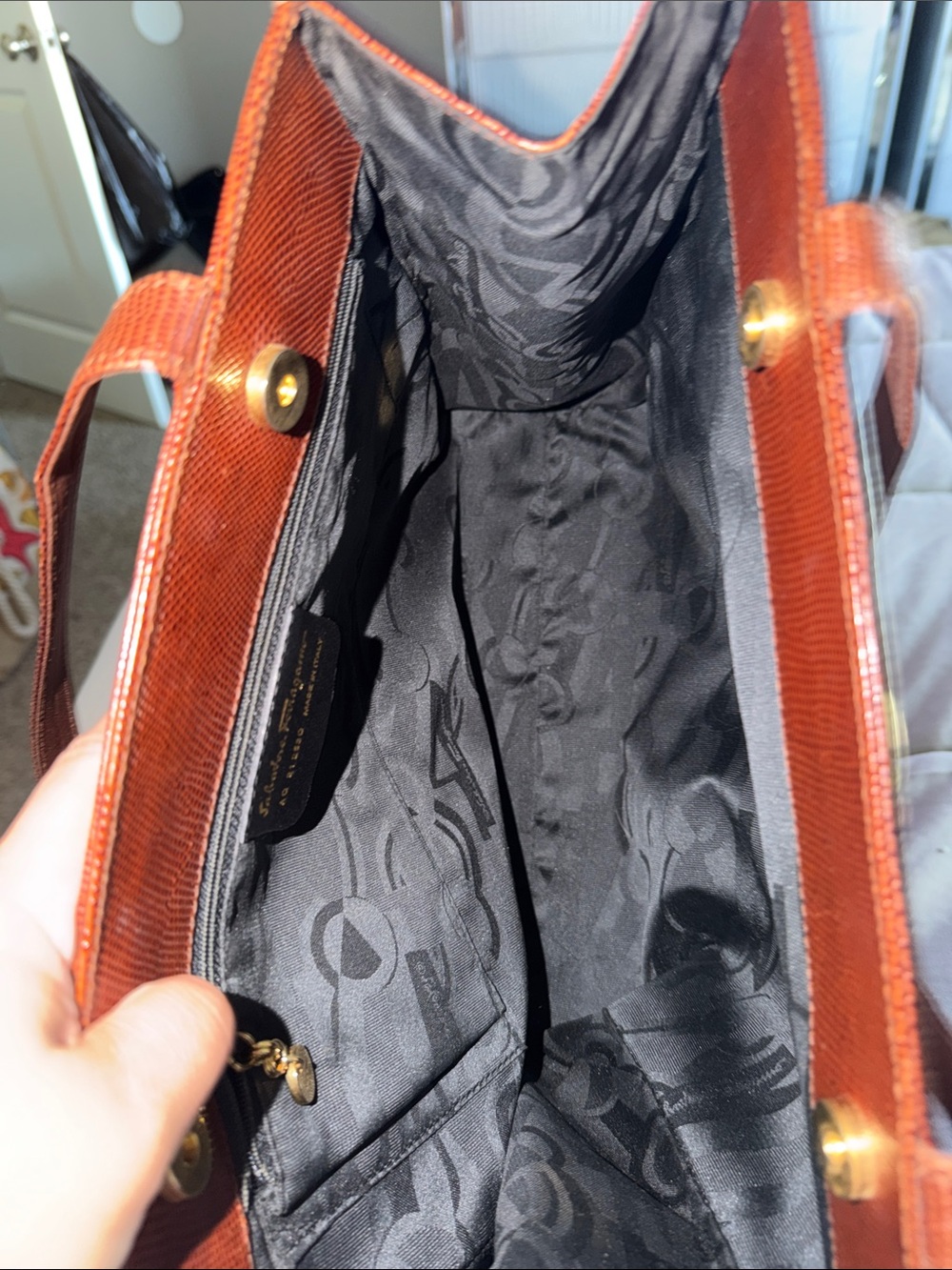 Salvatore Ferragamo Brown Shoulder Bag - Picture 11 of 11